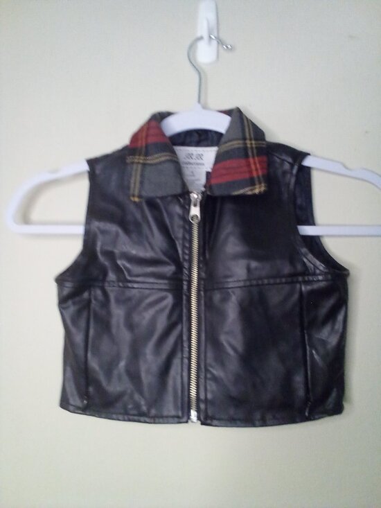 BB Collections Other - BB Collections Faux Leather Vest Kids Girls 4 Full Zip Sleeveless Plaid Pockets